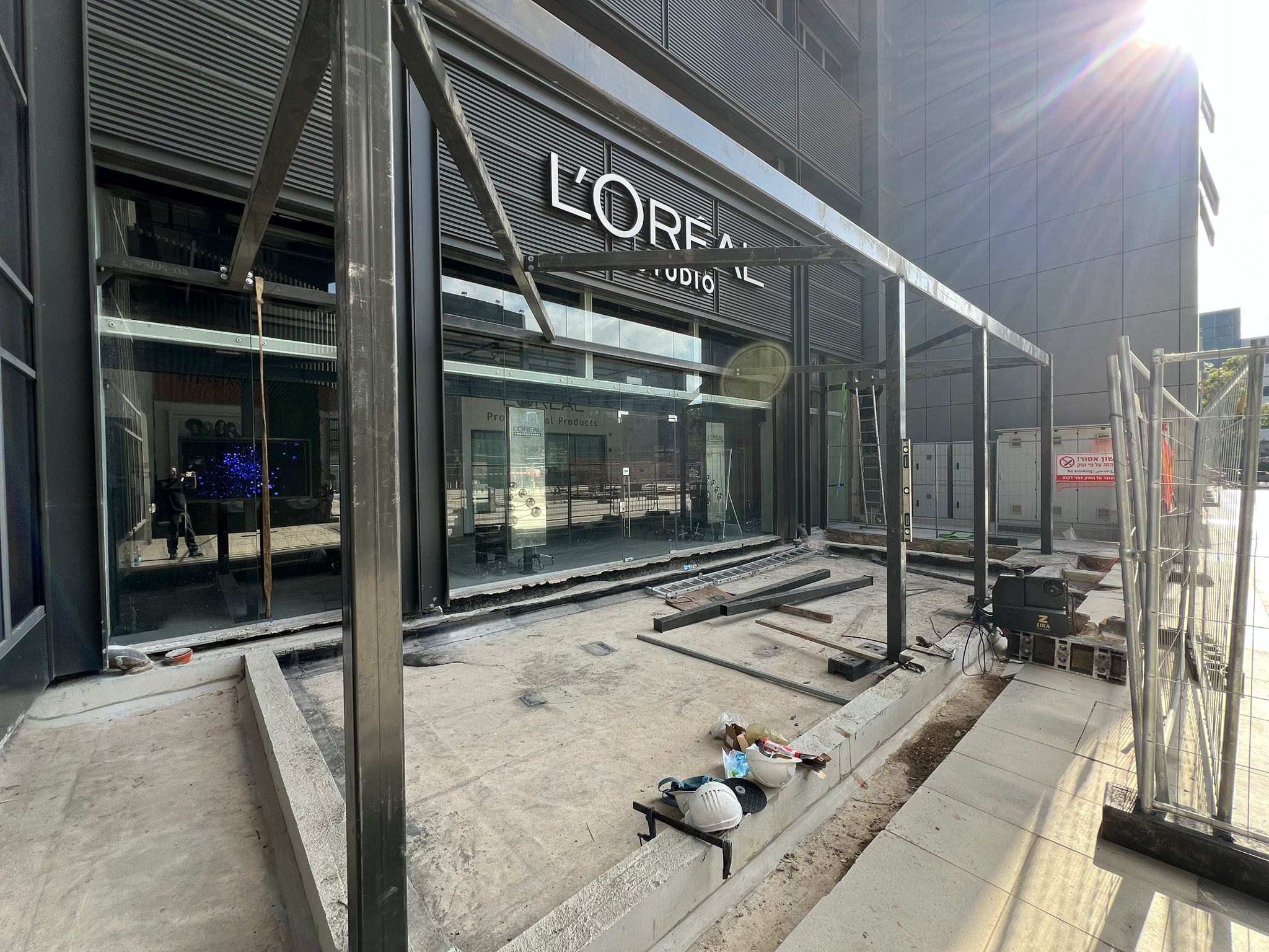 קונסטרוקציה ברזל בתהליך הייצור